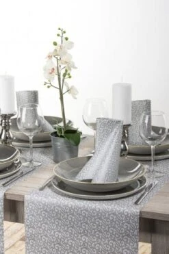 Sovie HORECA Serviette Rico In Grau-silber Aus Linclass® Airlaid 40 X 40 Cm, 50 Stück - Ornamente Schnörkel -Küche Produkte Geschäft 304d4aa9 7473 40e8 bf9c f59c117a8a66